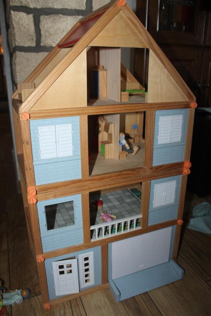 maison de poupée en bois, Enlèvement, Utilisé