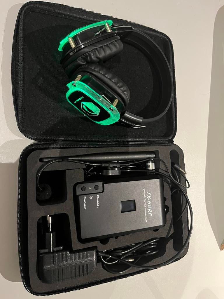 Silent Disco Kit te huur., Ophalen