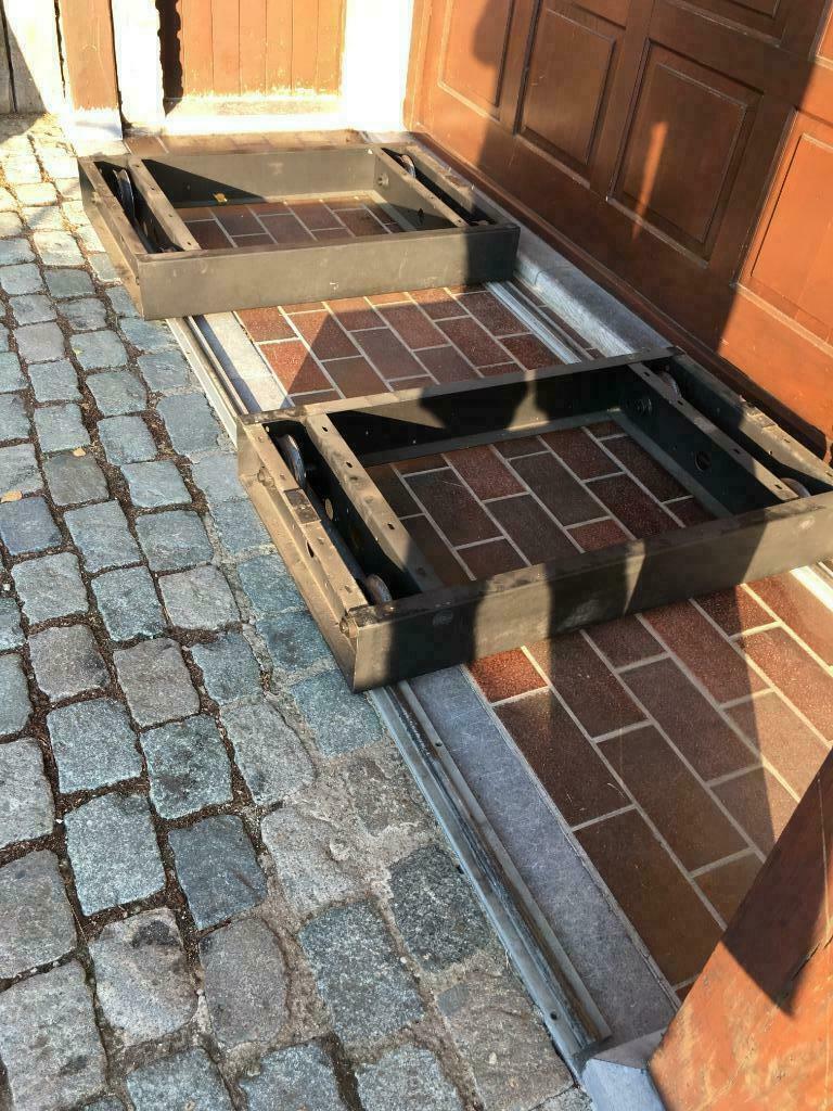 RAIL 3,57m met 4 verrijdbare stalen chassis, Zakelijke goederen, Kantoor en Winkelinrichting | Magazijn, Stelling en Opslag, Ophalen