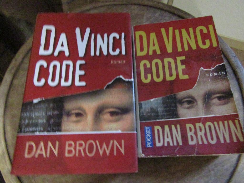V Da Vinci Code Dan Brown  2 éditions différentes, Enlèvement, Utilisé