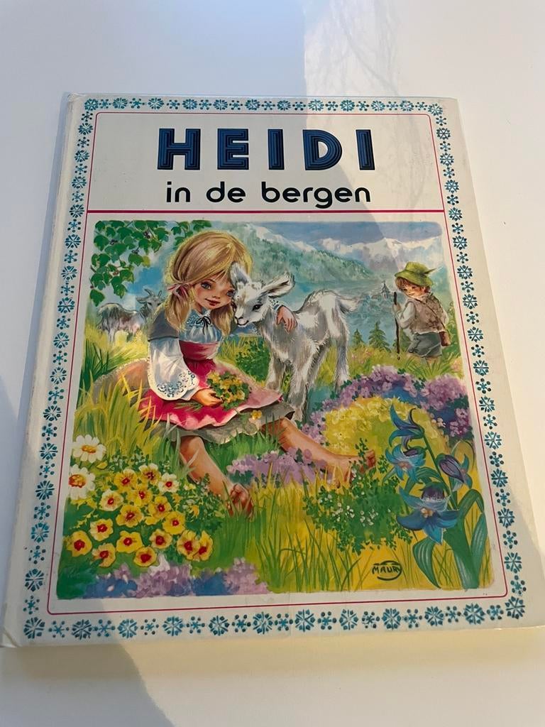 Vintage uitgave Heidi in de bergen, Boeken, Gelezen, 5 of 6 jaar, Jongen of Meisje, Ophalen of Verzenden