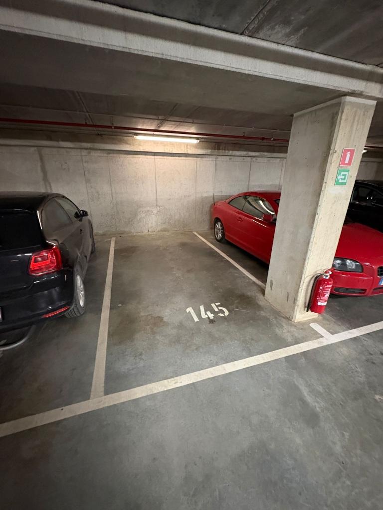 Te huur garagestaanplaats