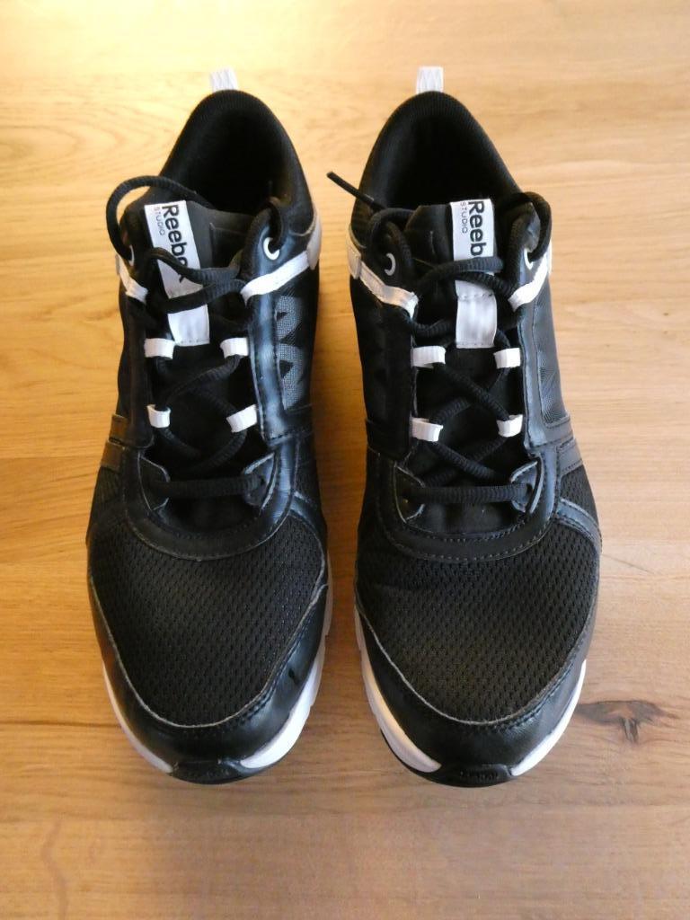Reebok Sublite Studio Flame zwart - maat 40,5, Enlèvement ou Envoi, Chaussures de sports, Comme neuf, Reebok