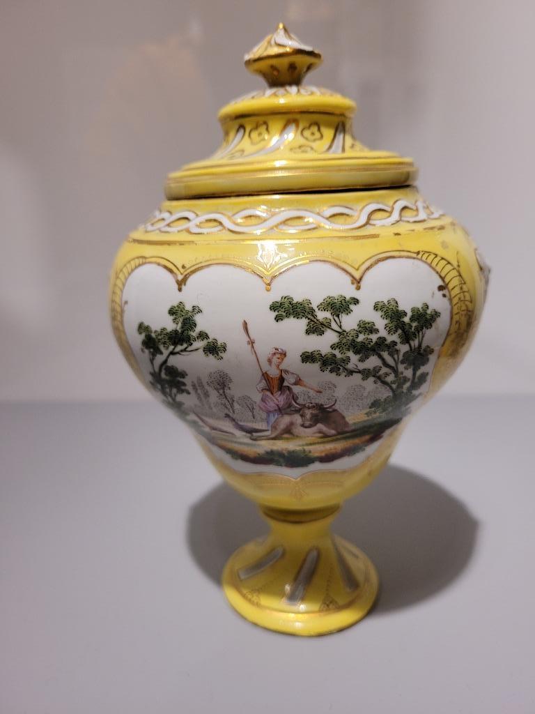 ancienne porcelaine fine Tournai 18 ème polychrome, Enlèvement ou Envoi