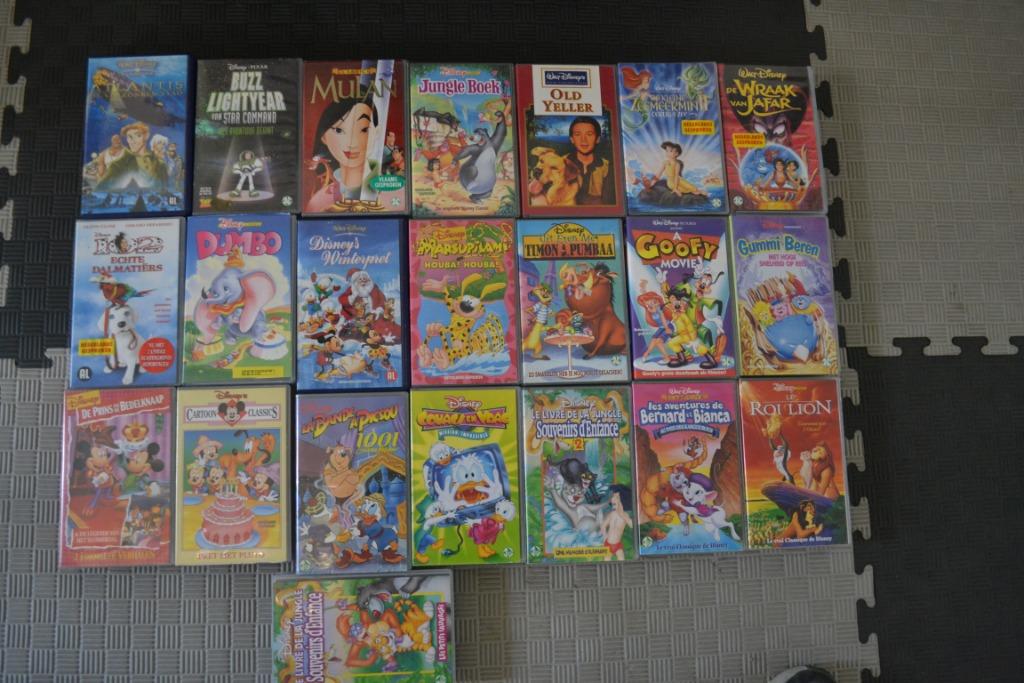 VHS tekenfilms Disney waaronder veel klassiekers, 32 films, Cd's en Dvd's, VHS | Kinderen en Jeugd, Zo goed als nieuw, Tekenfilm