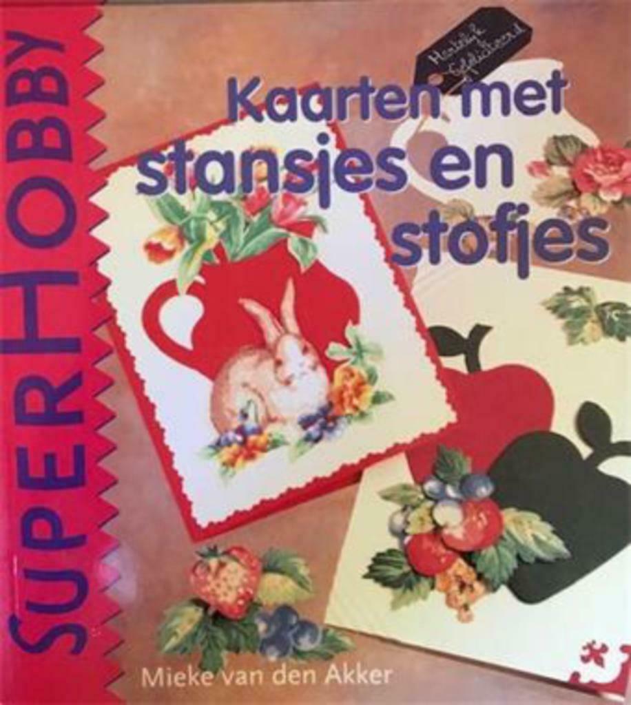 Kaarten met stansjes en stofjes, Ophalen of Verzenden, Gelezen