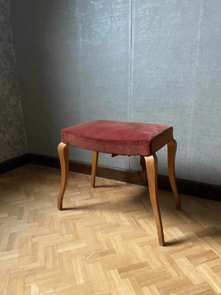 Elegante vintage voetenbank, Louis XV-stijl, Ophalen, Zo goed als nieuw, Hout