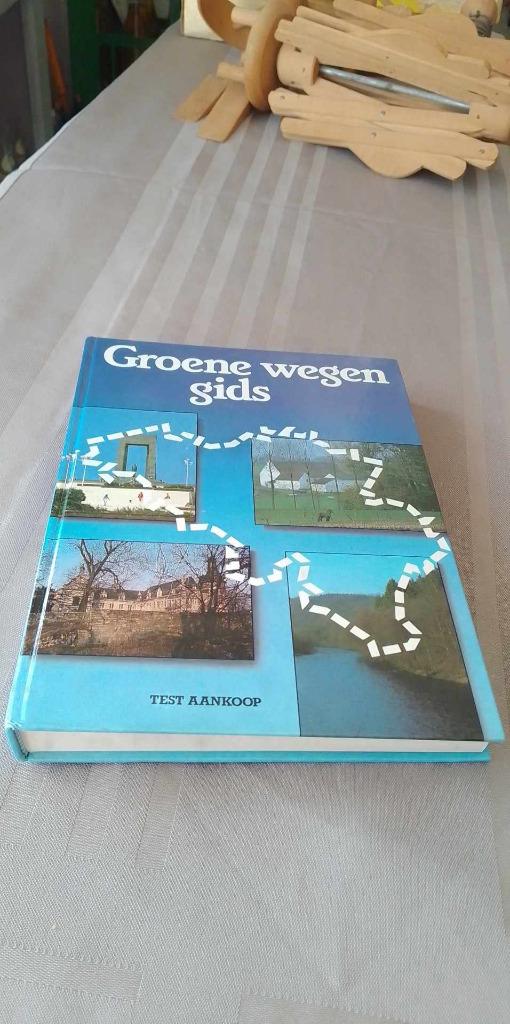 boek Groene wegen gids  Belgie, Boeken, Ophalen of Verzenden, Zo goed als nieuw, Reisgids of -boek, Benelux