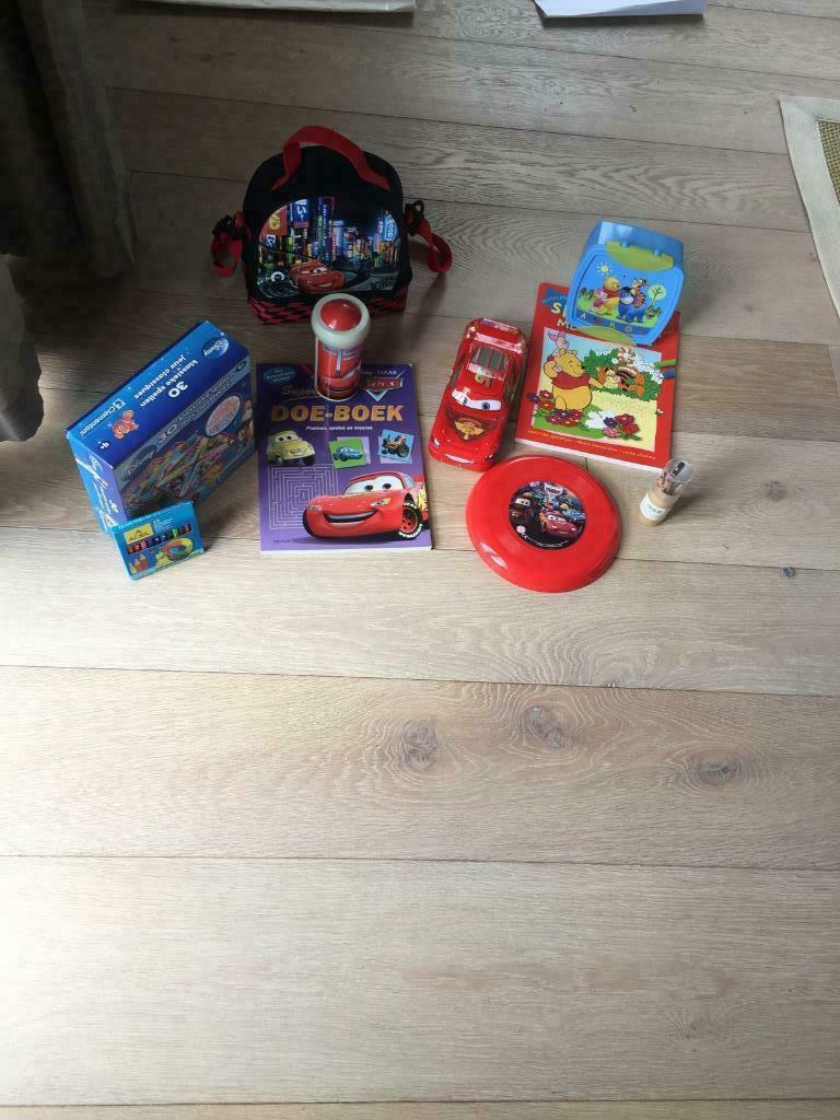 Pakket cars / Winnie de pooh, Kinderen en Baby's, Speelgoed | Babyspeelgoed, Ophalen of Verzenden, Zo goed als nieuw, Overige typen
