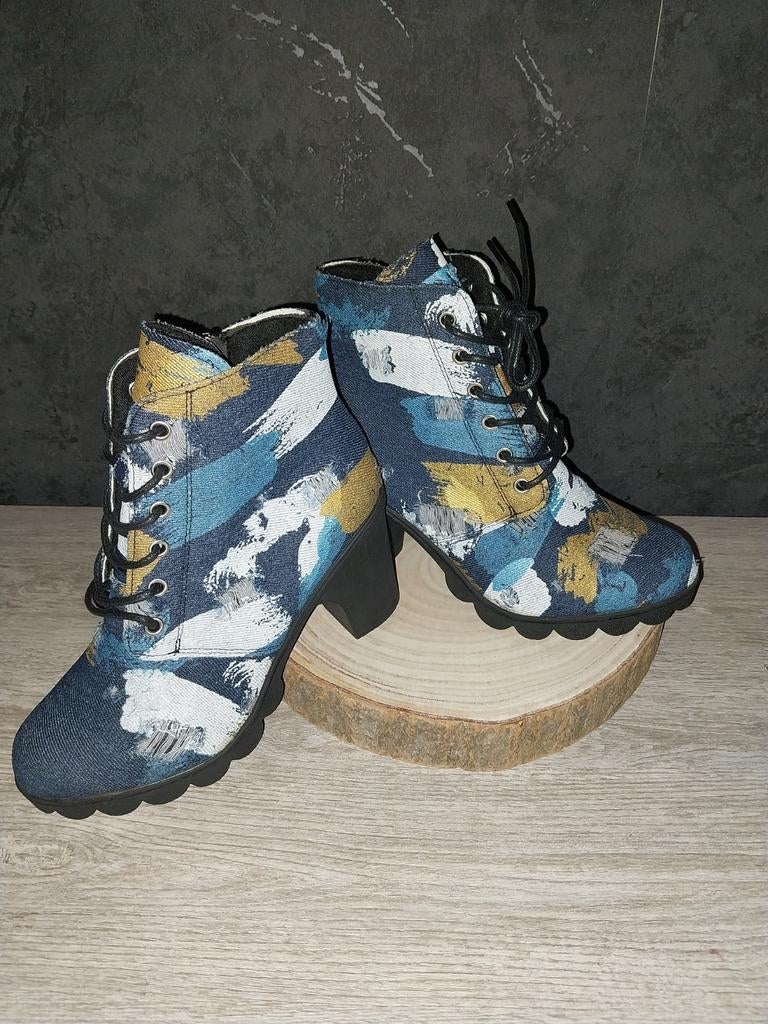 Boots jeans nouvelle collection, Vêtements | Femmes, Chaussures, Enlèvement, Neuf, Blanc