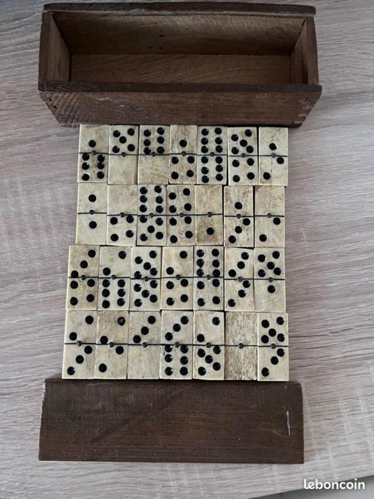Jeu de dominos ancien en os, bois et laiton 28 pièces, Envoi