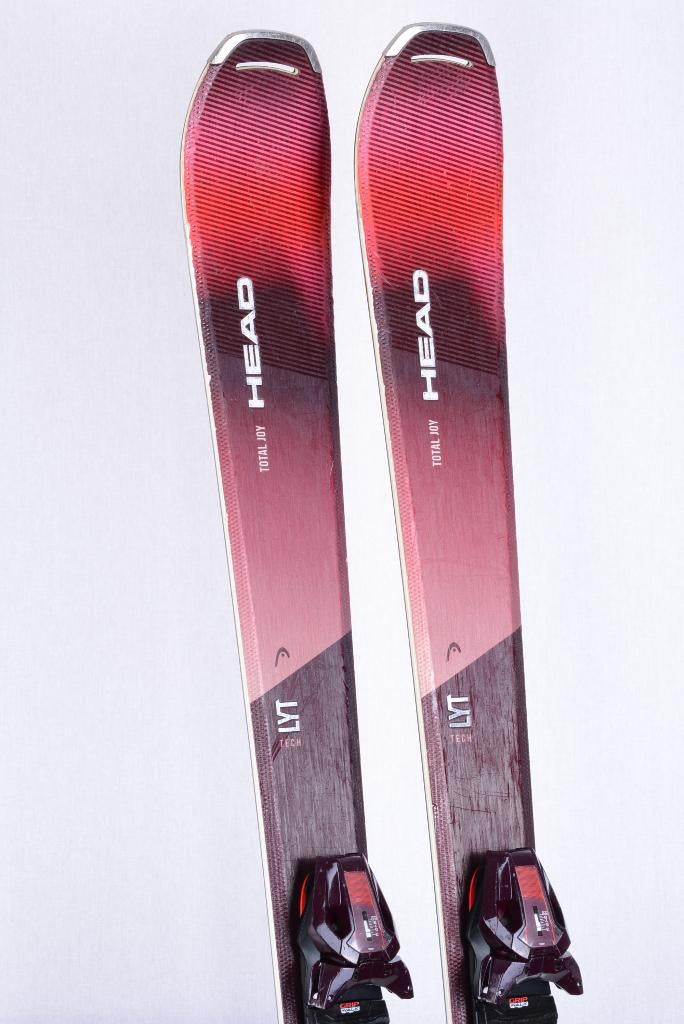 Skis 153 163 pour femmes HEAD TOTAL JOY 2023, Sports & Fitness, Ski & Ski de fond, Utilisé, Skis, Head, Carving, 140 à 160 cm
