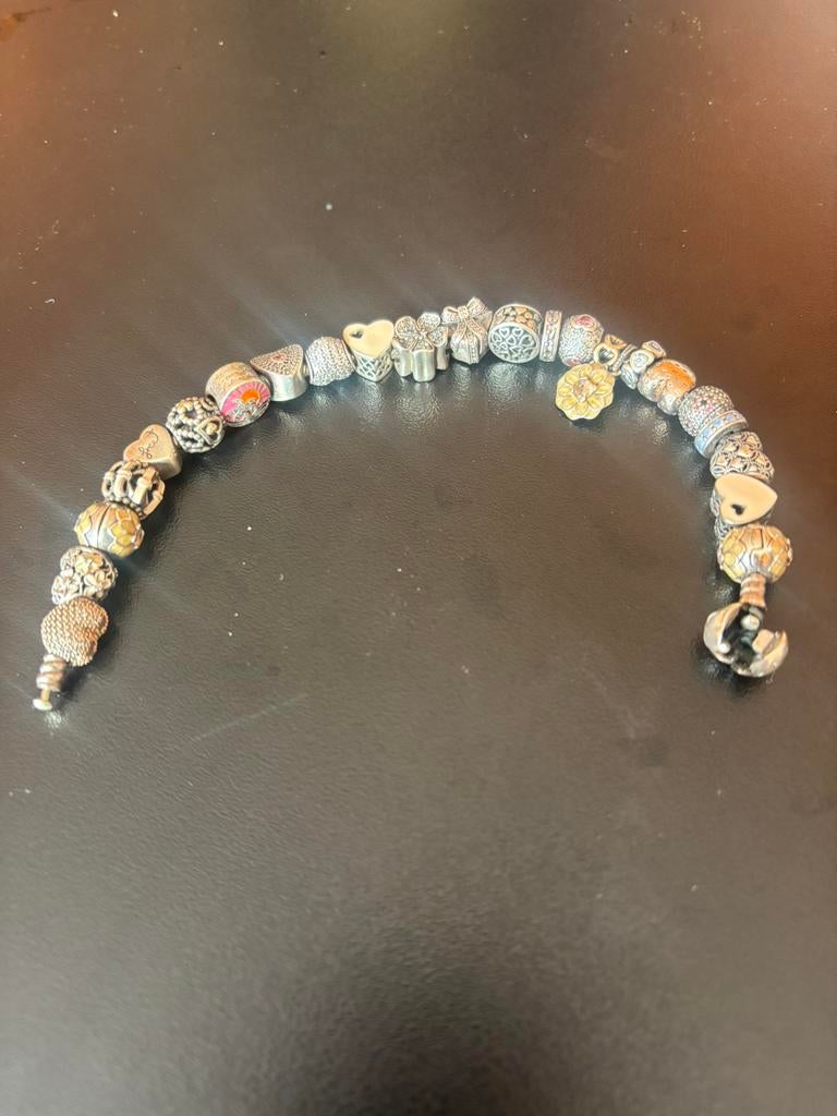 Pandora armband en bedeltjes, Ophalen of Verzenden, Zo goed als nieuw