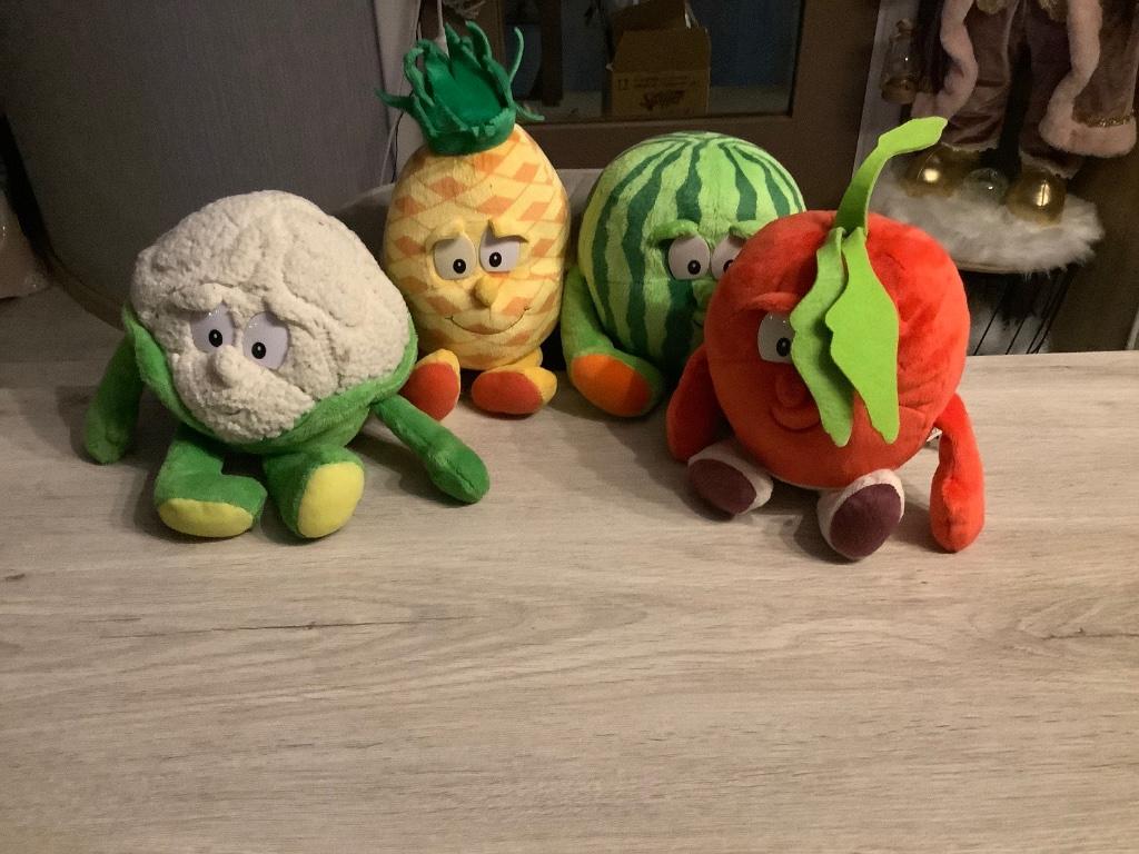 Personnages en peluche Vitamines différents (26x40 cm), Enlèvement ou Envoi, Comme neuf, Autres types