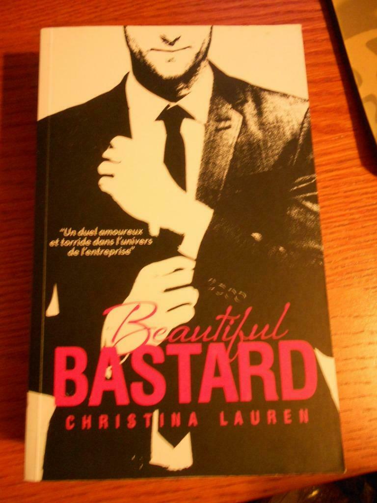 BEAUTIFUL BASTARD DE CHRISTINA LAUREN, Ophalen, Zo goed als nieuw, België