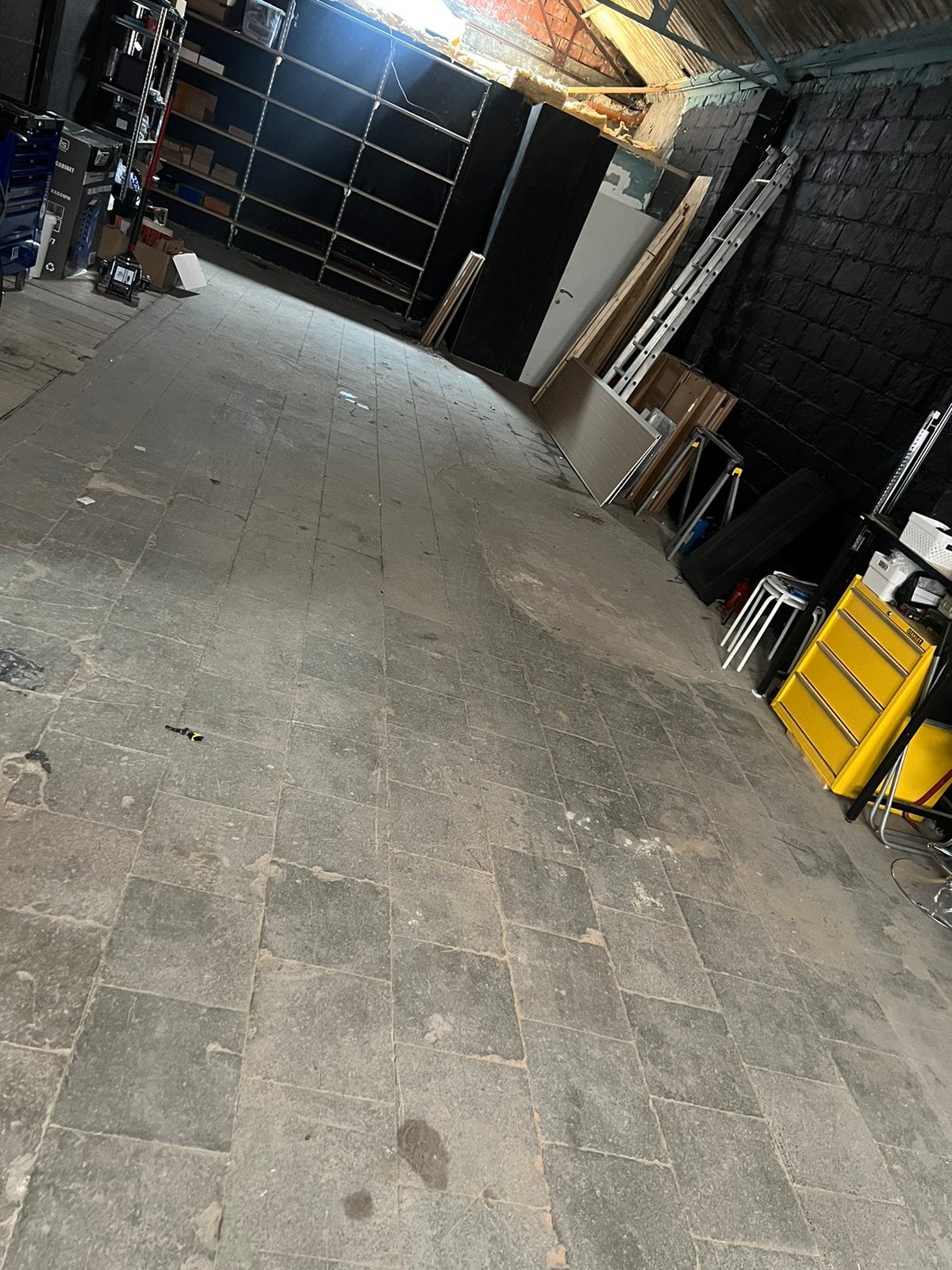 A louer Depot pour stockage Asse, Maison & Meubles, Ameublement | Revêtements de sol, Enlèvement, Comme neuf
