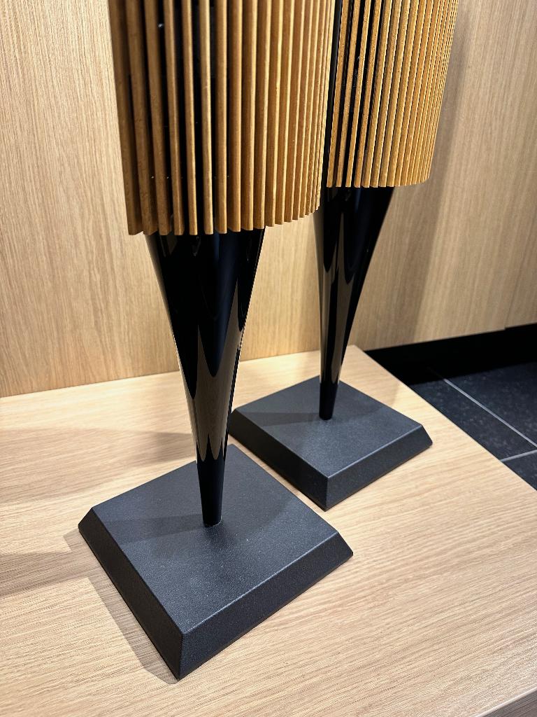 Bang & Olufsen Beolab 18 Piano Black Oak EX DEMO - B&O, Autres marques, Info@bang-olufsen.dk, Comme neuf, Enlèvement