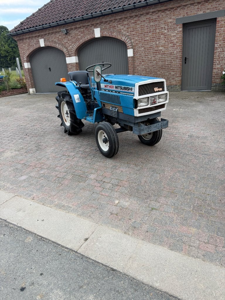 **prachtige Mitsubishi mt1401 17pk 3cil korte draaicirkel**, Enlèvement ou Envoi, Jusqu'à 80 ch, Autres marques, Jusqu'à 2500