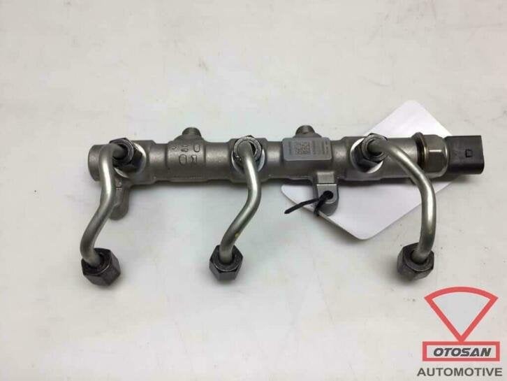 vw touareg 2018 brandstofrail commonrail links 059130089dl, Auto-onderdelen, Gebruikt, Volkswagen, Volkswagen AG, Vw@volkswagen.de