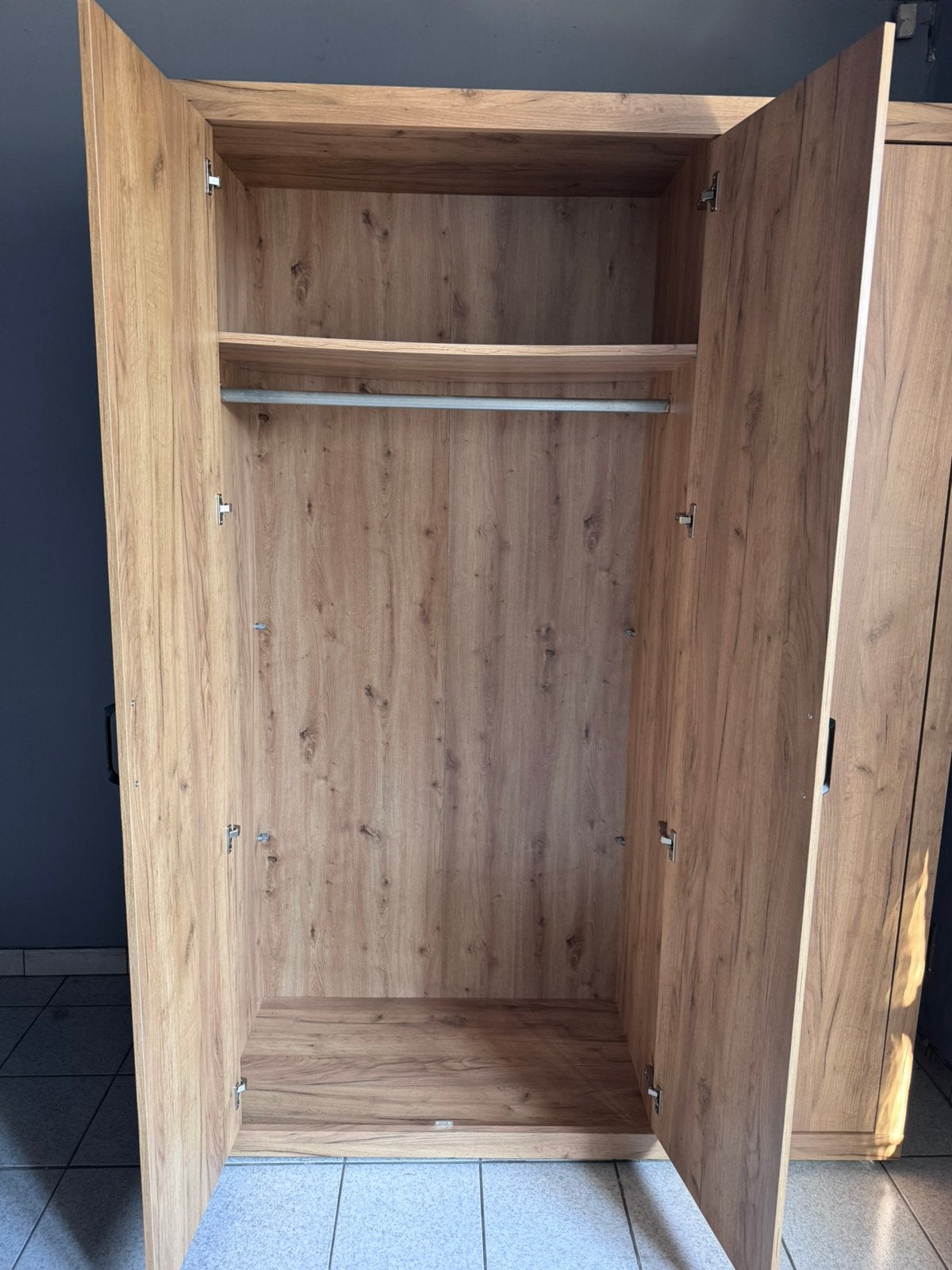 Kleerkast Jysk, 150 à 200 cm, Comme neuf, Enlèvement, 200 cm ou plus
