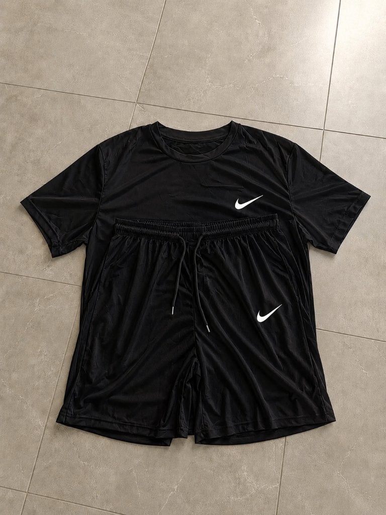 Ensemble d’été Nike Taille L, Enlèvement ou Envoi, Neuf, Taille 52/54 (L)