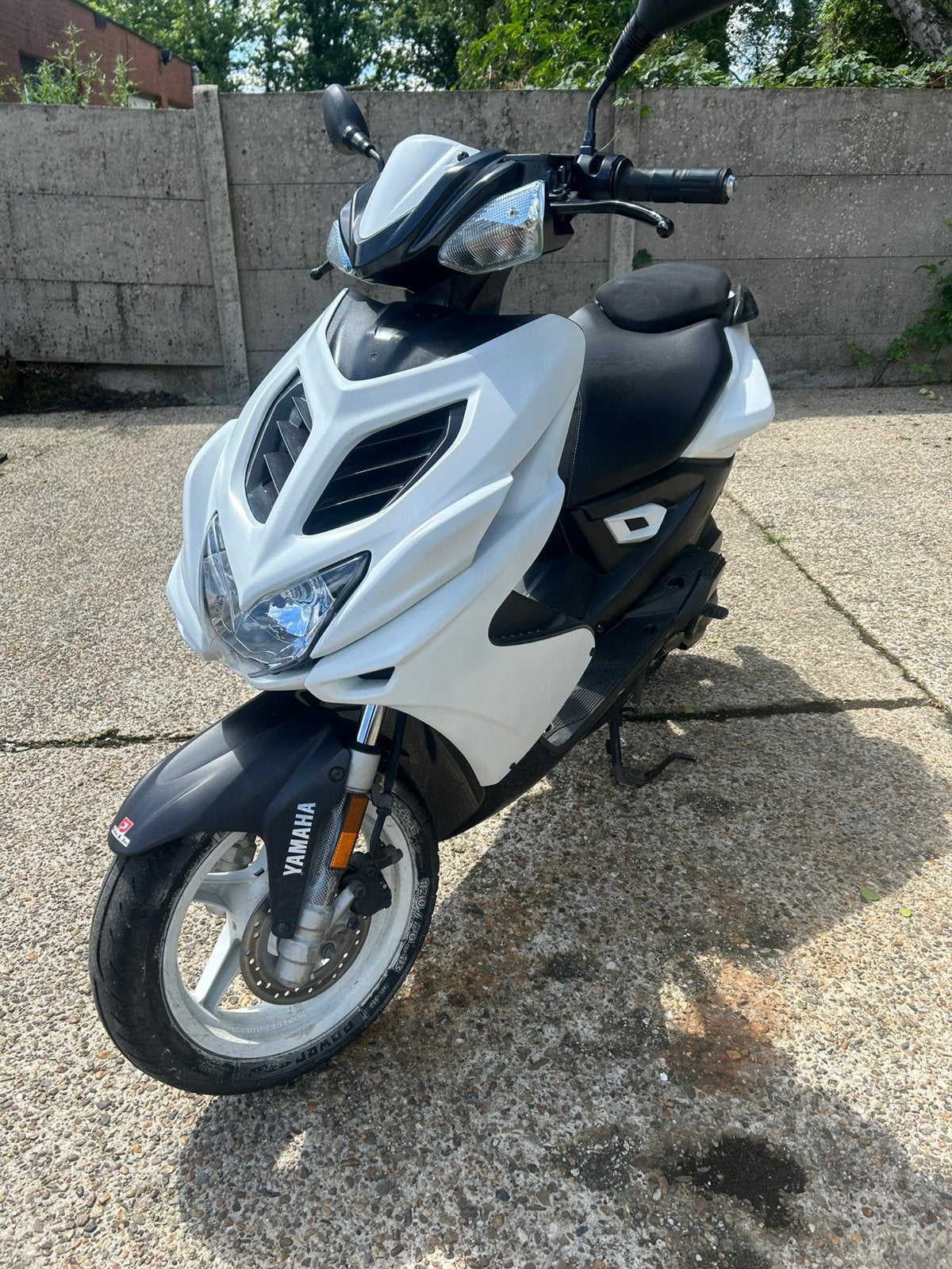 Yamaha aerox b klasse, Vélos & Vélomoteurs, Scooters | Yamaha, Enlèvement, Comme neuf, Aerox