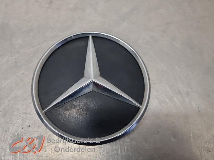 Emblème d'un Mercedes Sprinter, 3 mois de garantie, Utilisé, -, -