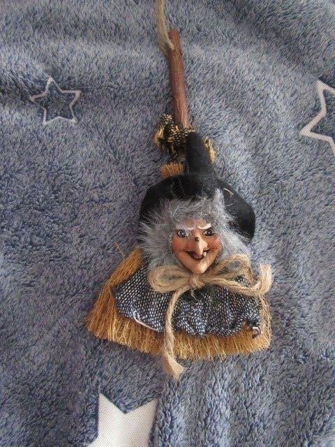 decoratie : hangende kleine heks - Halloween, Enlèvement ou Envoi, Comme neuf, Décoration