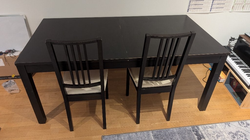 Table + 2 chairs, Cinq personnes ou plus, Black, Enlèvement, Utilisé