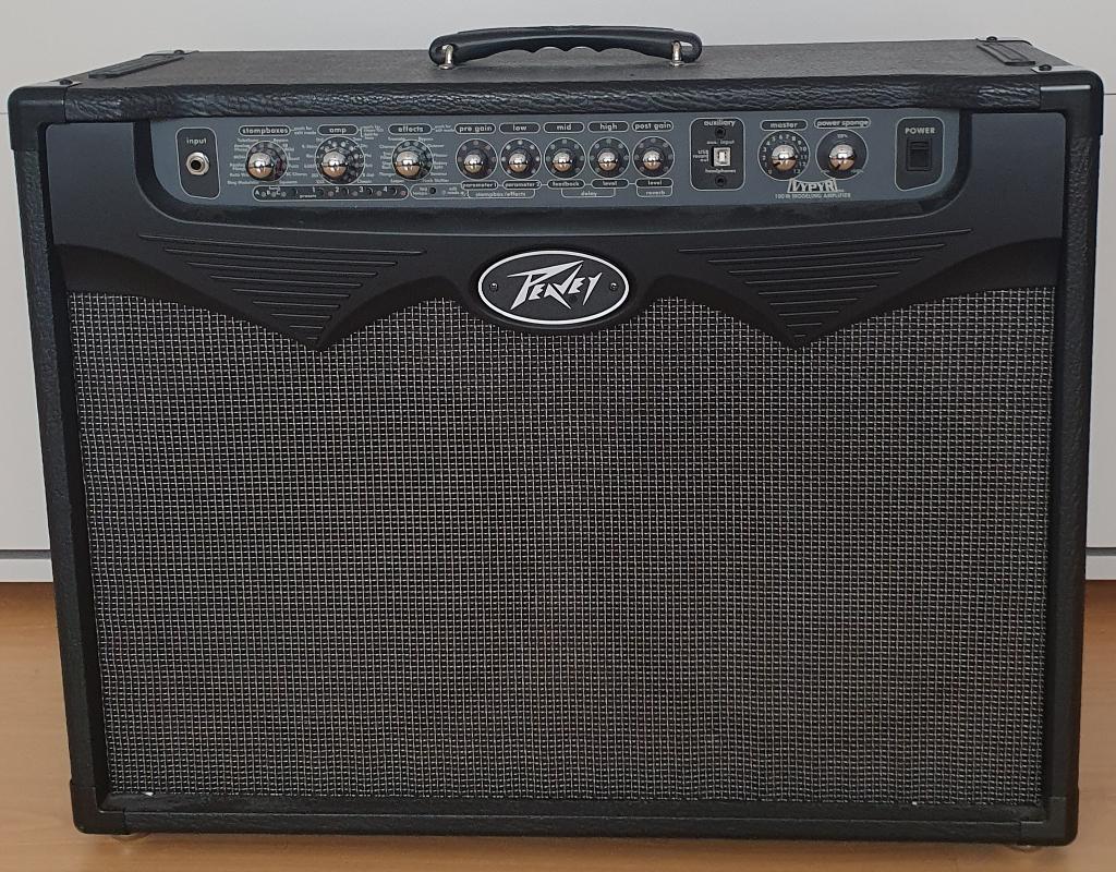 Versterker Peavey 100 watt, Muziek en Instrumenten, Versterkers | Bas en Gitaar, Ophalen, Zo goed als nieuw, Gitaar, 100 watt of meer