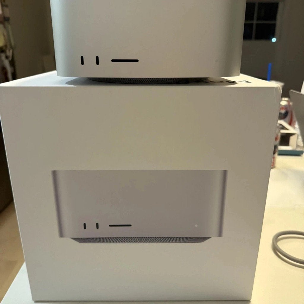 Apple Mac Studio M4 Max, Computers en Software, Apple Desktops, 64 GB of meer, Gebruikt, Overige modellen, SSD