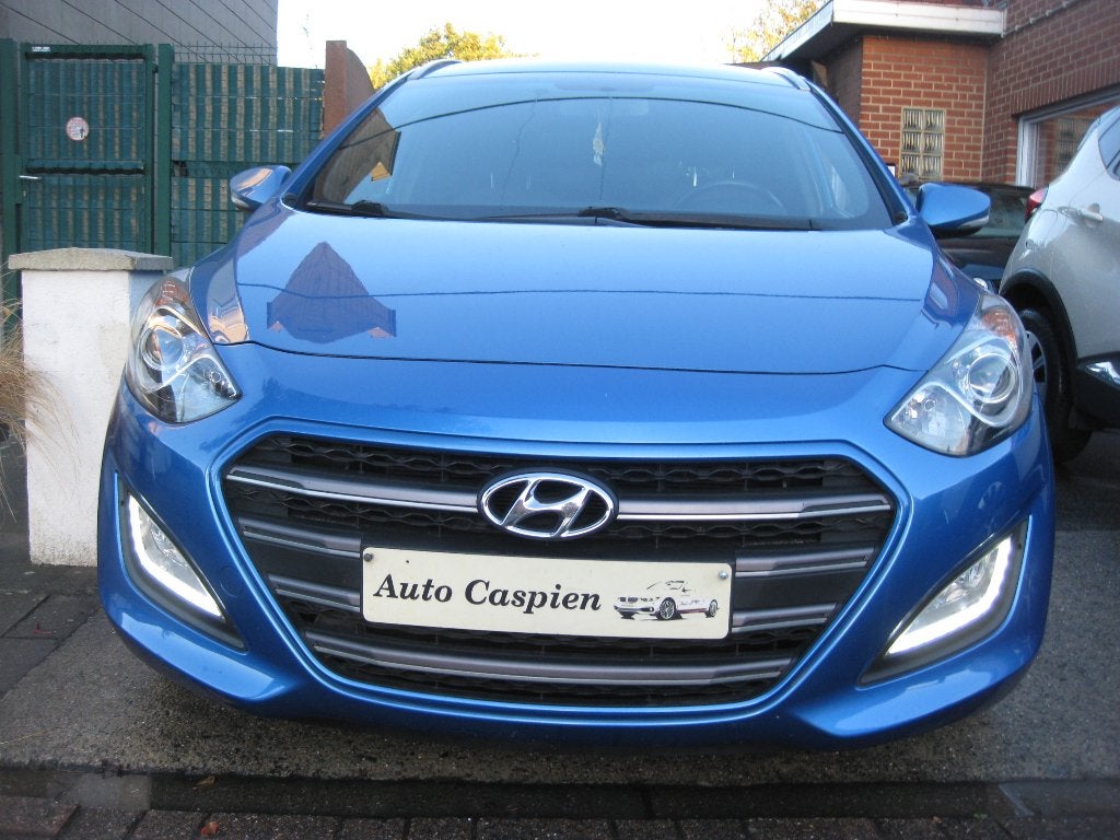 Hyundai i30 SW 1.6 essence automatique ct ok garantie 1 an, Autos, Achat, Euro 6, Entreprise, Noir