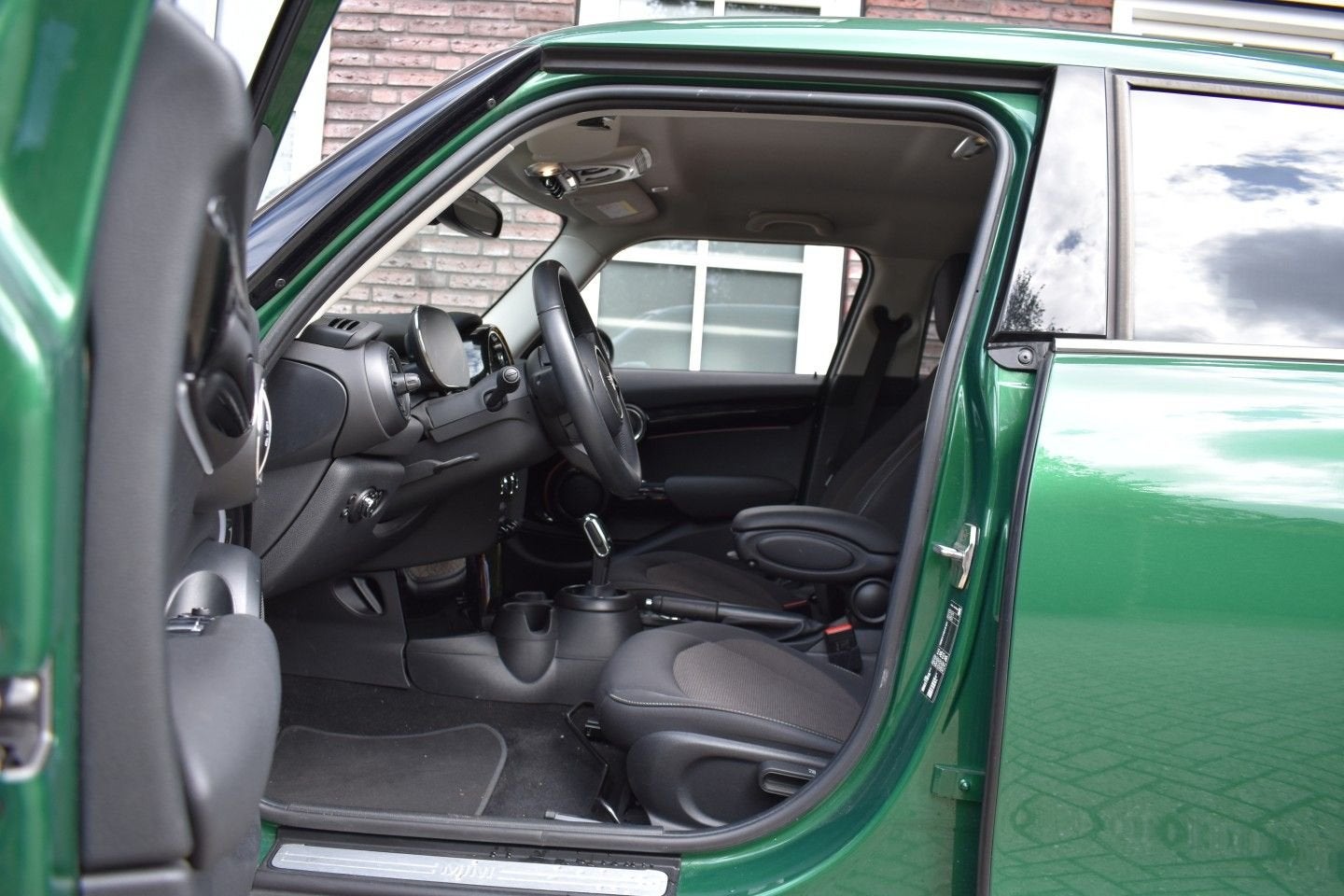 MINI Cooper 1.5 Cooper 5drs automaat Wij zijn op afspraak ge, Autos, Achat, Entreprise, Noir, 115 g/km