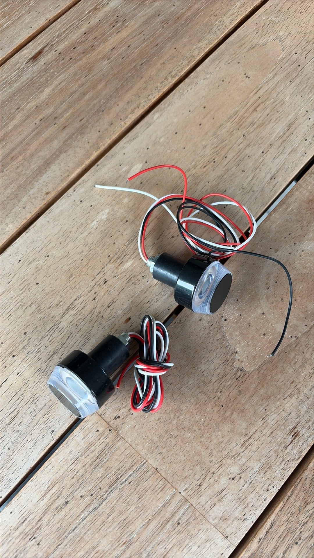 Pinkers voor stuur van motor, Ophalen
