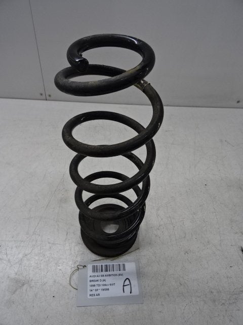 RESSORT DE SUSPENSION ARRIERE Audi A3 (8V1 / 8VK), Utilisé, Audi
