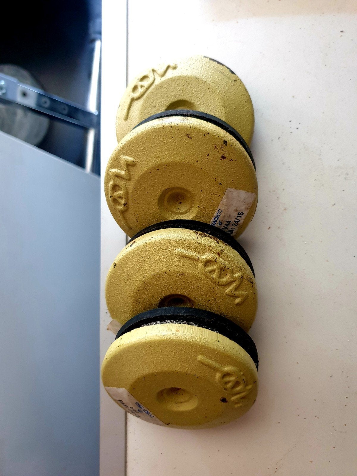 Ensemble de 4 amortisseurs de vibrations Vibrachoc V44 et pi, Enlèvement ou Envoi, Neuf