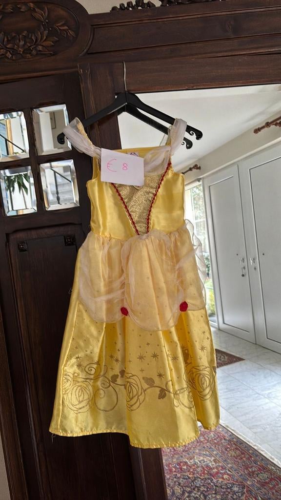 Disney belle kleedje 5 à 6j, Kinderen en Baby's, Carnavalskleding en Verkleedspullen, Ophalen of Verzenden, Zo goed als nieuw