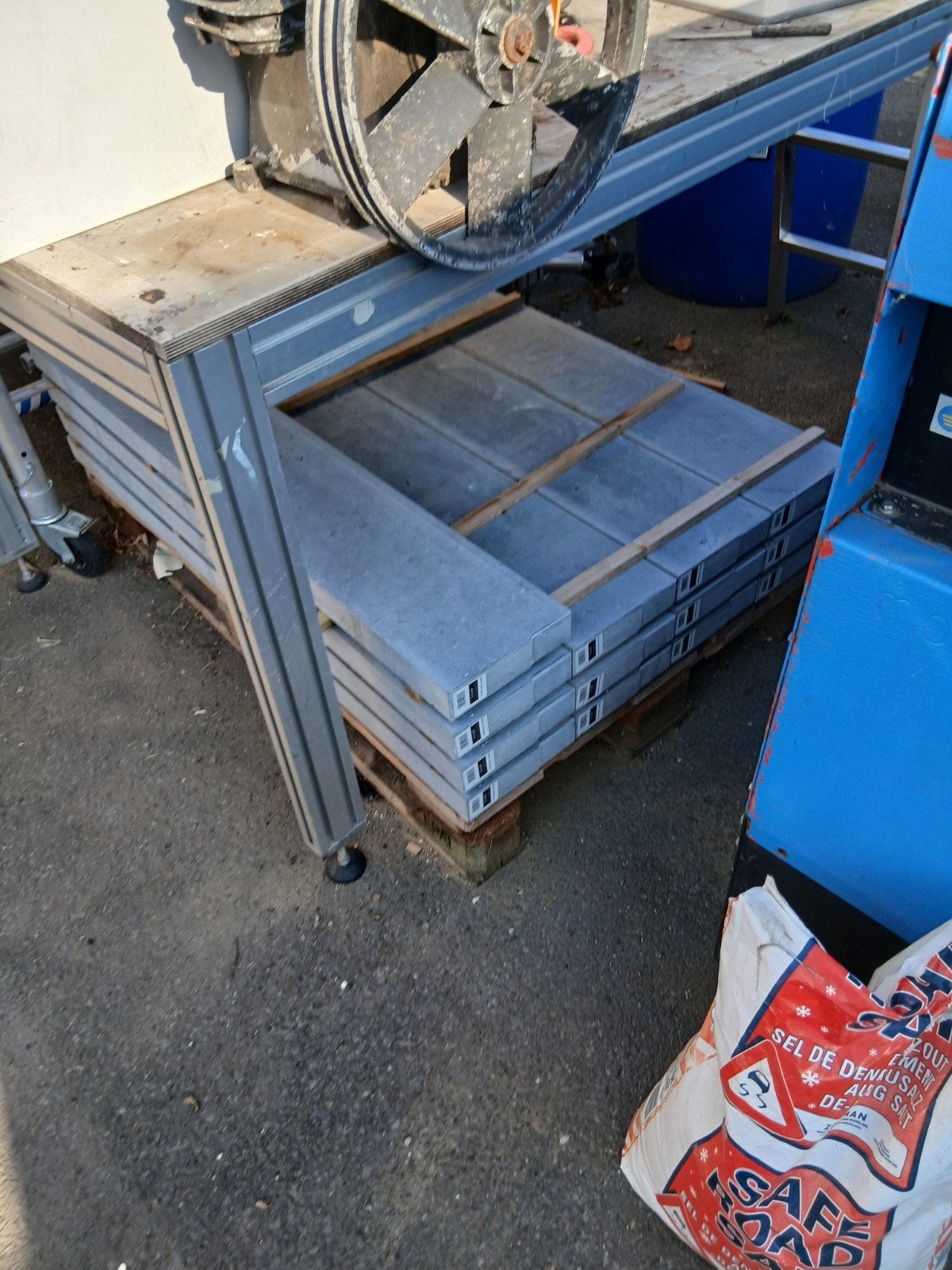 belgische blouwsteen dorpels 100cm lang 5cmdi en 25 breed ., Ophalen, Nieuw, Overige materialen, 4 tot 8 cm