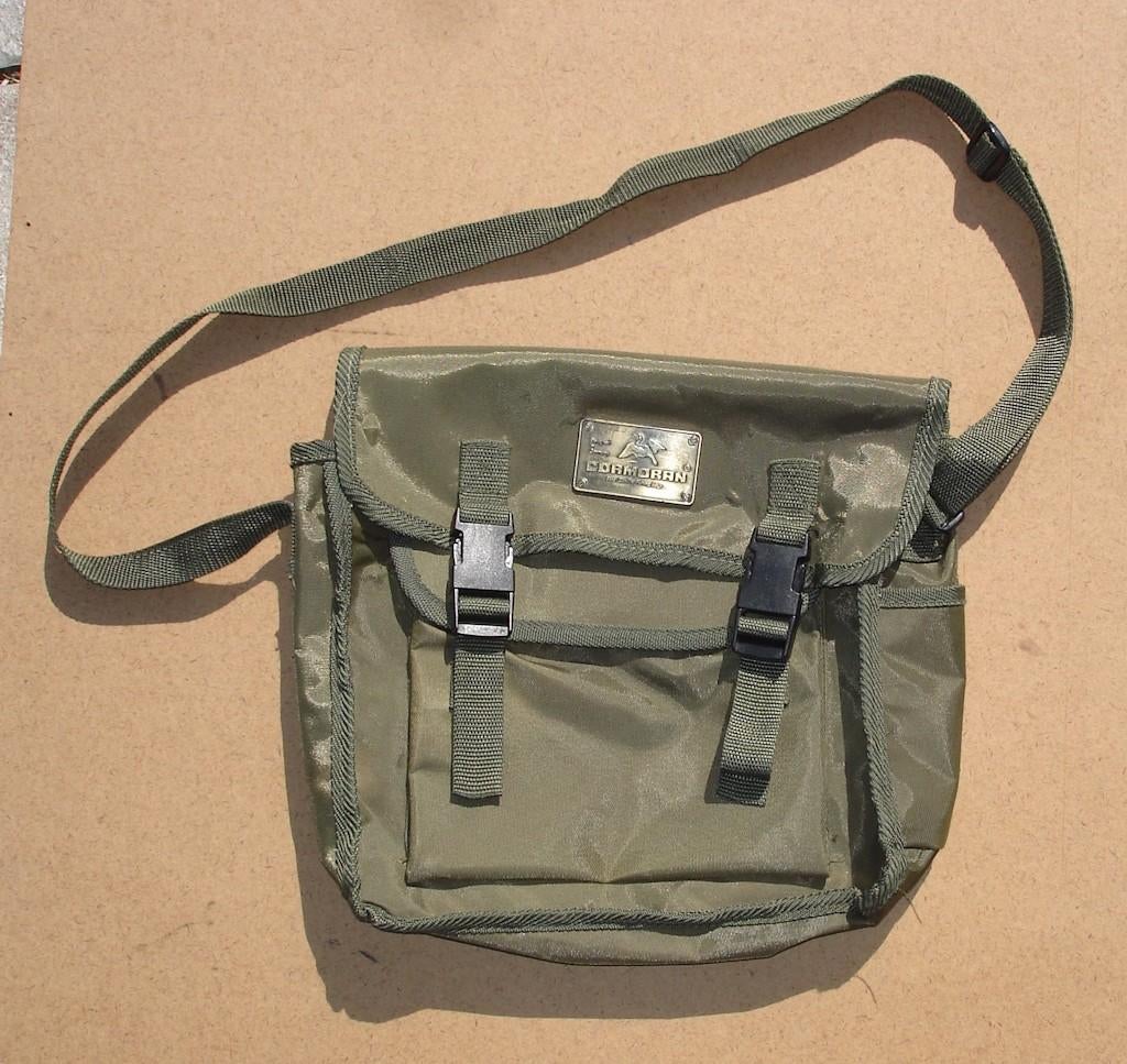 Cormoran vliegvis hengeltas, Watersport en Boten, Hengelsport | Algemeen, Ophalen, Zo goed als nieuw, Koffer of Tas