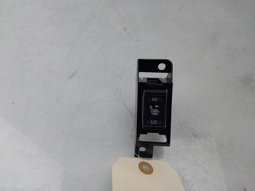 COMMUTATEUR SIEGE CHAUFFANT Qashqai (J11) (|255003TA1A|), Utilisé, Nissan