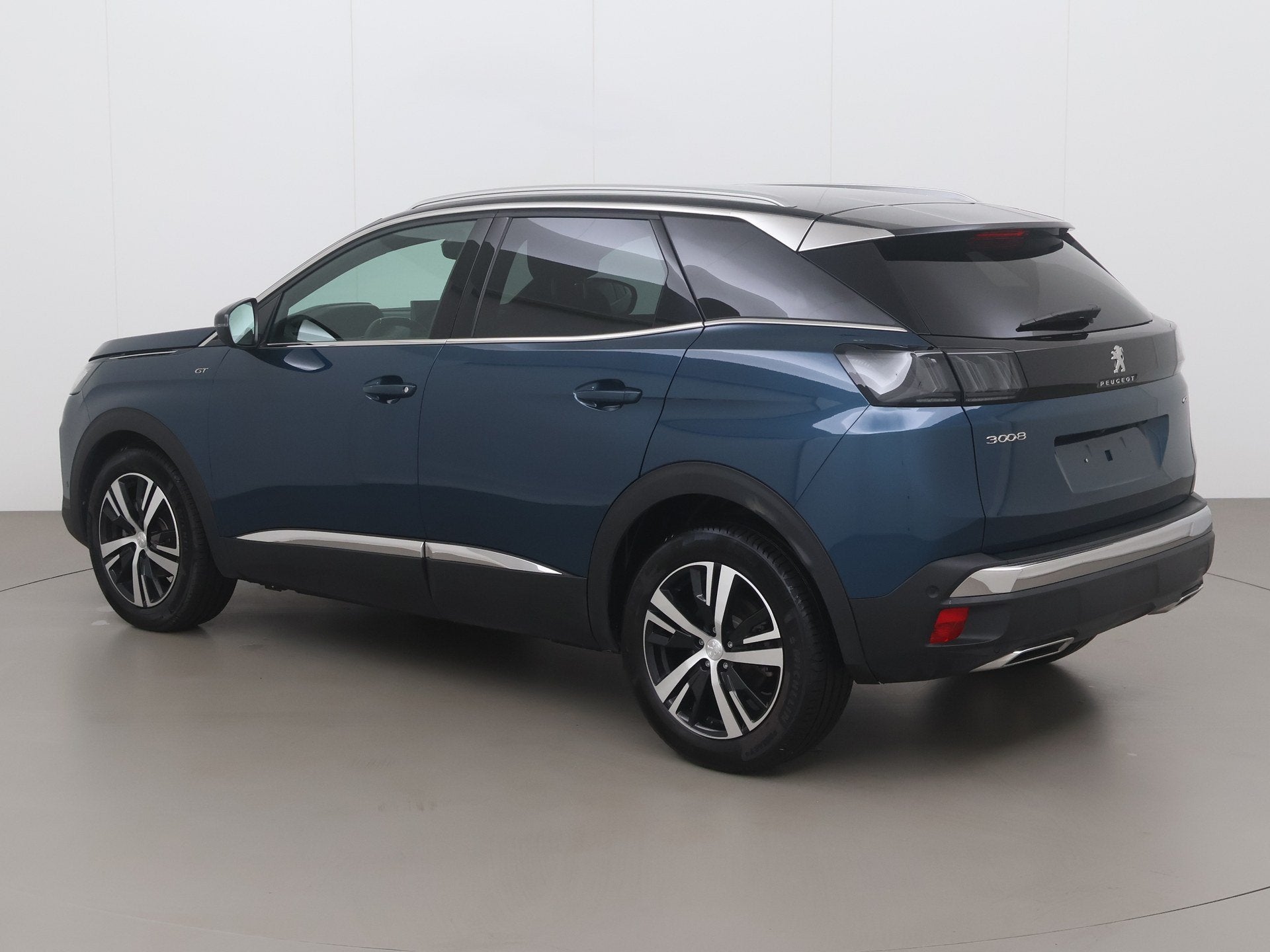 Peugeot 3008 puretech gt 130 AT, Automaat, Elektrische buitenspiegels, Bedrijf, 5 deurs