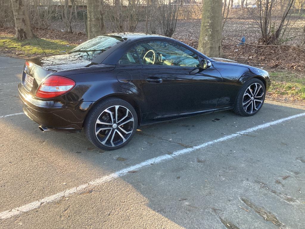 Auto zwarte Mercedes SLk, Achat, Entretenue par le concessionnaire, Noir, Automatique