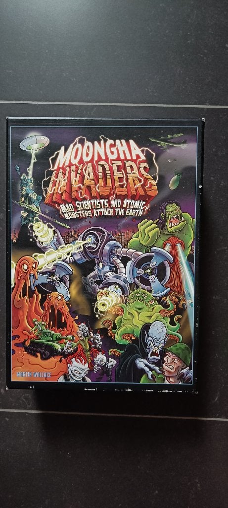 Moongha Invaders: Mad Scientists and Atomic Monsters Attack, Ophalen of Verzenden, Gebruikt