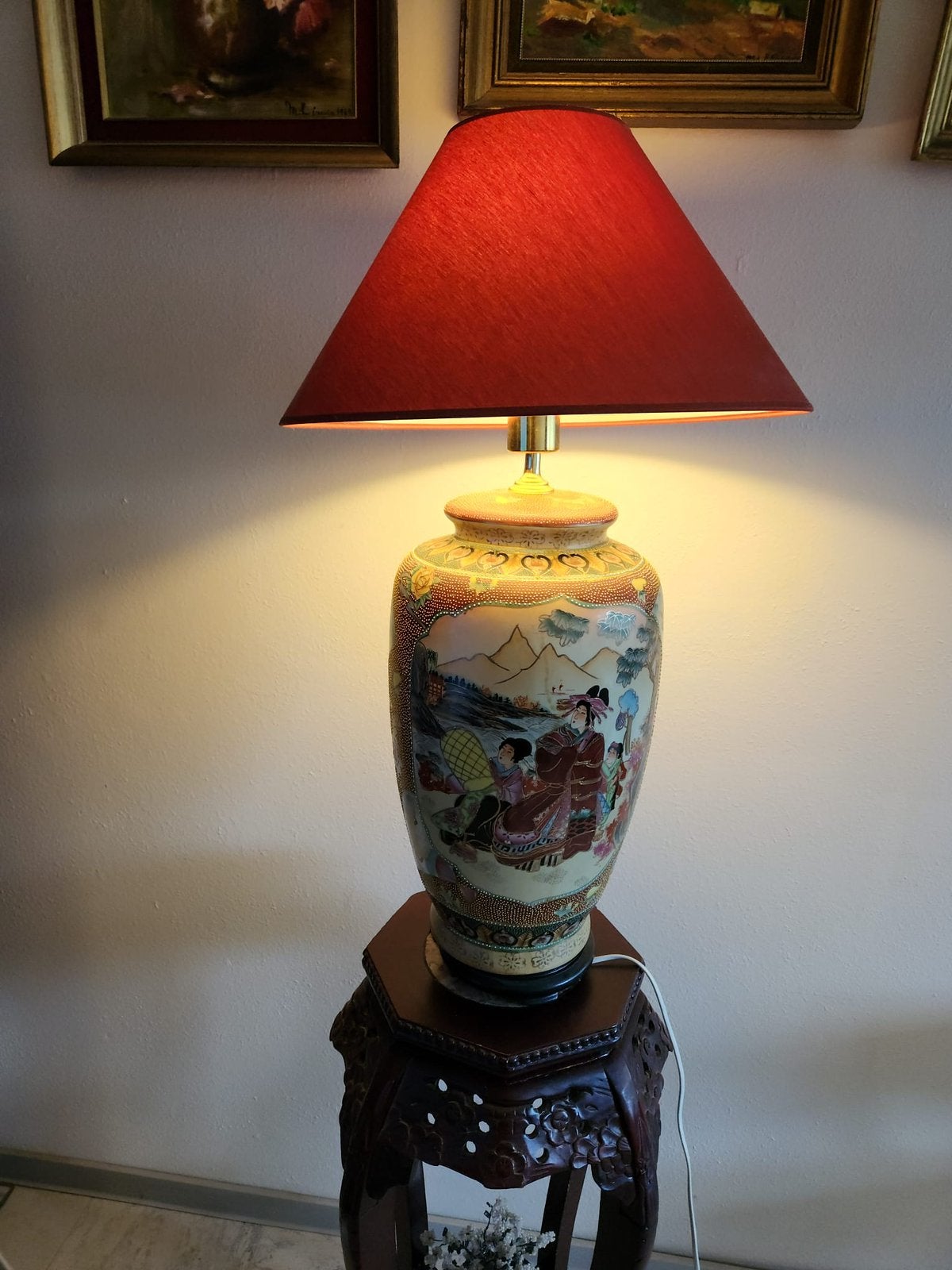 Lampe en céramique style asiatique avec pied en bois, Enlèvement