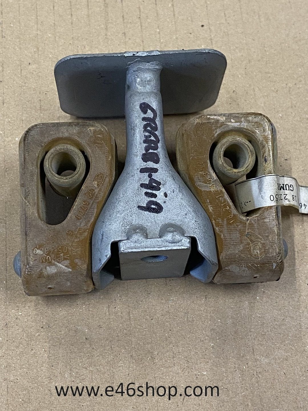UITLAAT OPHANGBEUGEL BMW E39 OE 18211745350 ORG BMW NW, Neuf, -, -, Enlèvement ou Envoi
