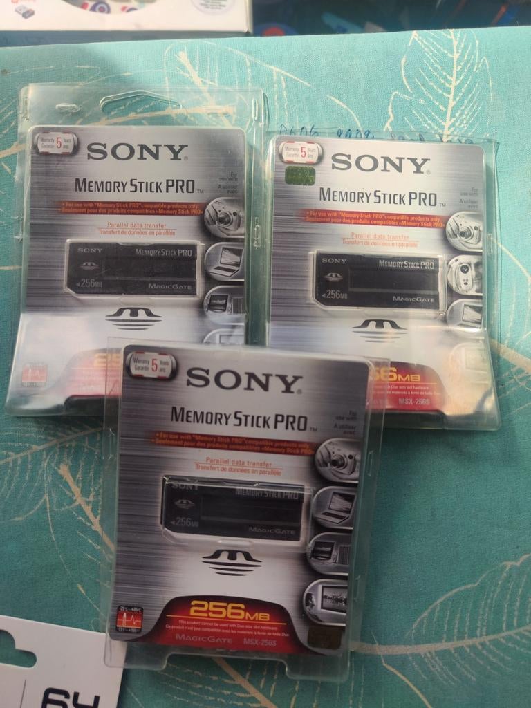 Sony 256MB MEMORY STICK PRO, Audio, Tv en Foto, Foto | Geheugenkaarten, Ophalen, Memory stick, Nieuw, Fotocamera