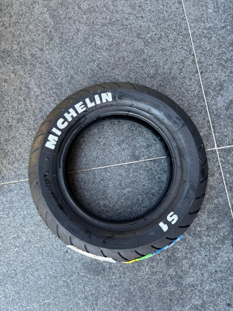 Michelin S1 Band, Autos : Pièces & Accessoires, Pneus & Jantes, Neuf, 4 Saisons, Autres dimensions, Pneu(s)
