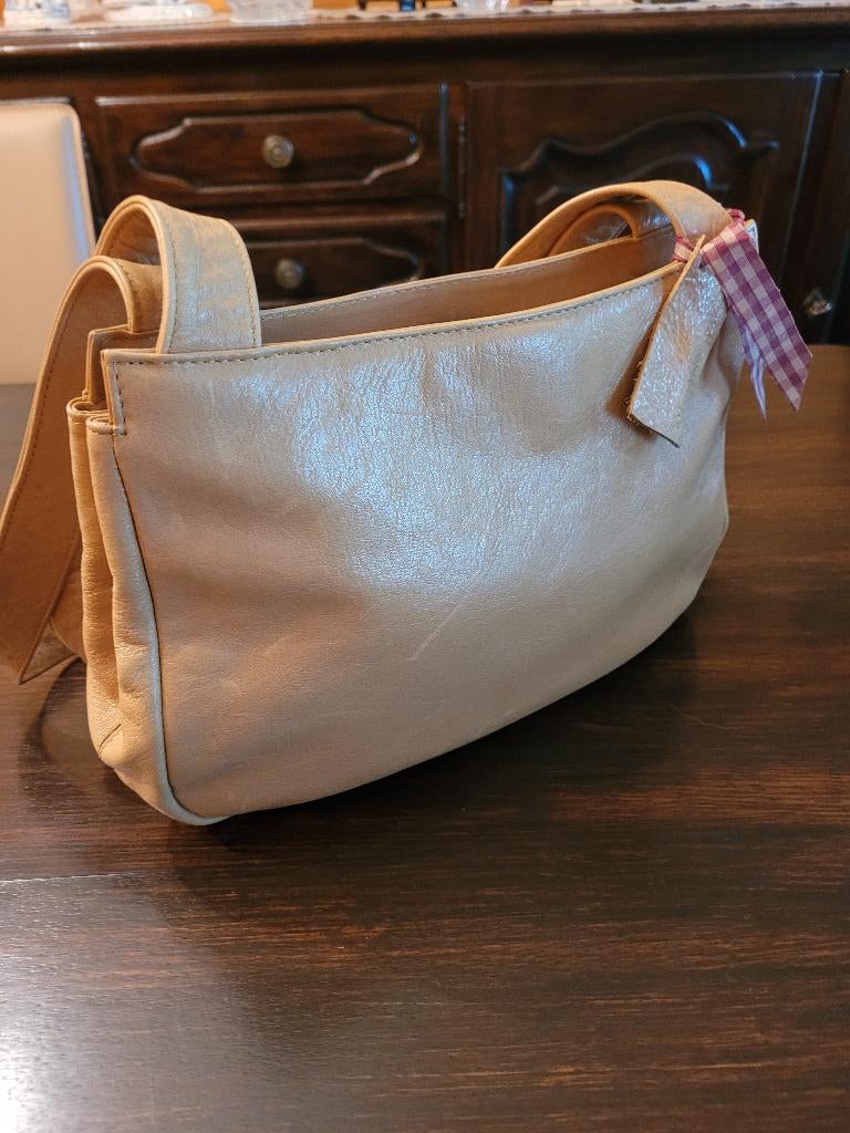 Catalina De Indias Cuero Vacuno handtas, Handtassen en Accessoires, Tassen | Damestassen, Ophalen, Zo goed als nieuw, Beige, Handtas