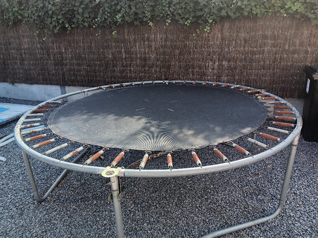 Gratis trampoline, Ophalen, Gebruikt