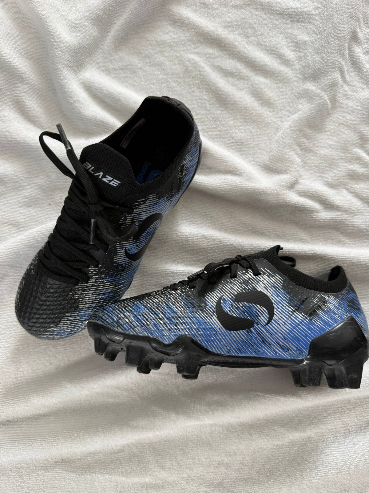 Lot Crampons de foot, Enlèvement, Comme neuf